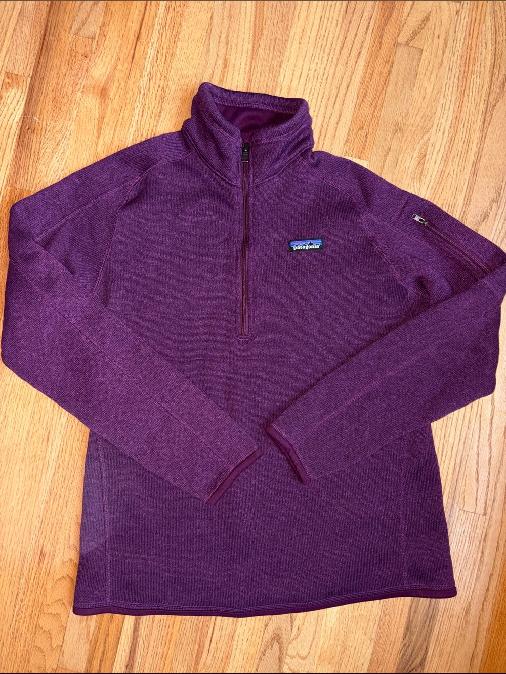 Patagonia large Women’s Purple Quarter-Zip Fleece Pullover